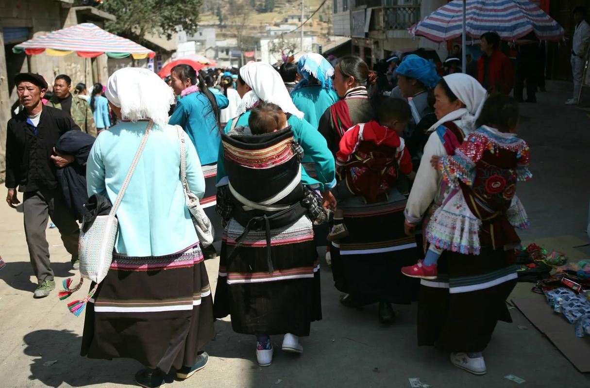 重访德峨老街 时光印记与民族风情的交织